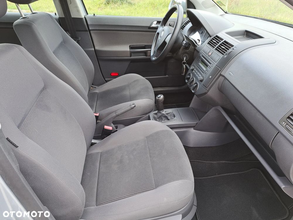 Volkswagen Polo - 19