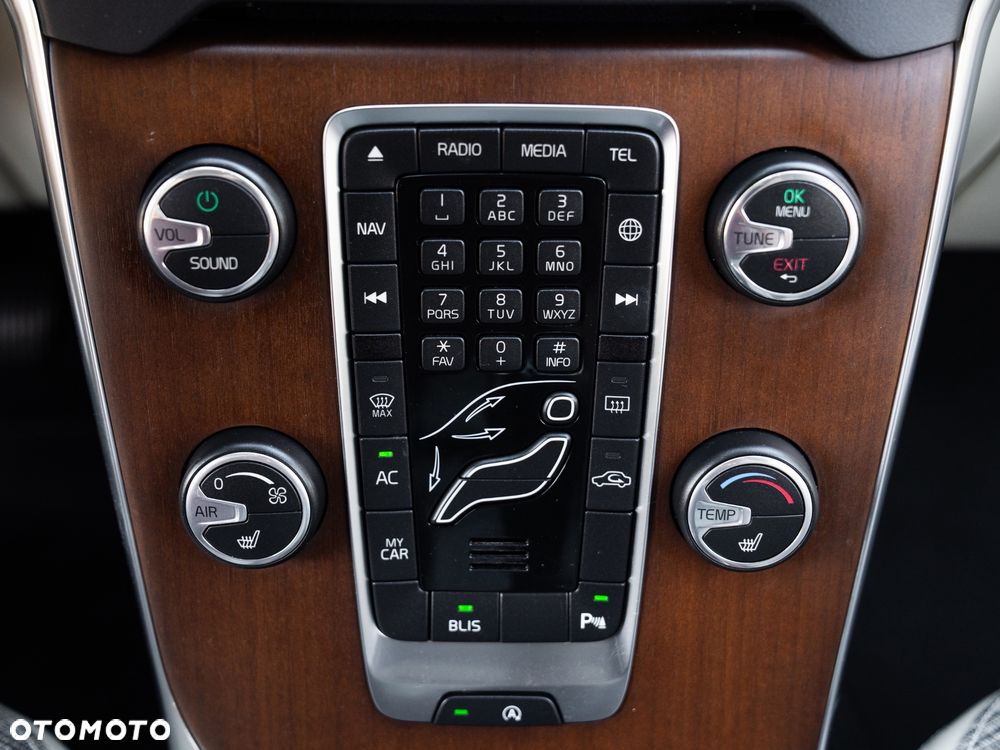 Volvo V40 T2 Drive-E Momentum - 36
