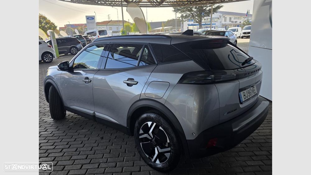 Peugeot e-2008 50 kWh Allure - 4