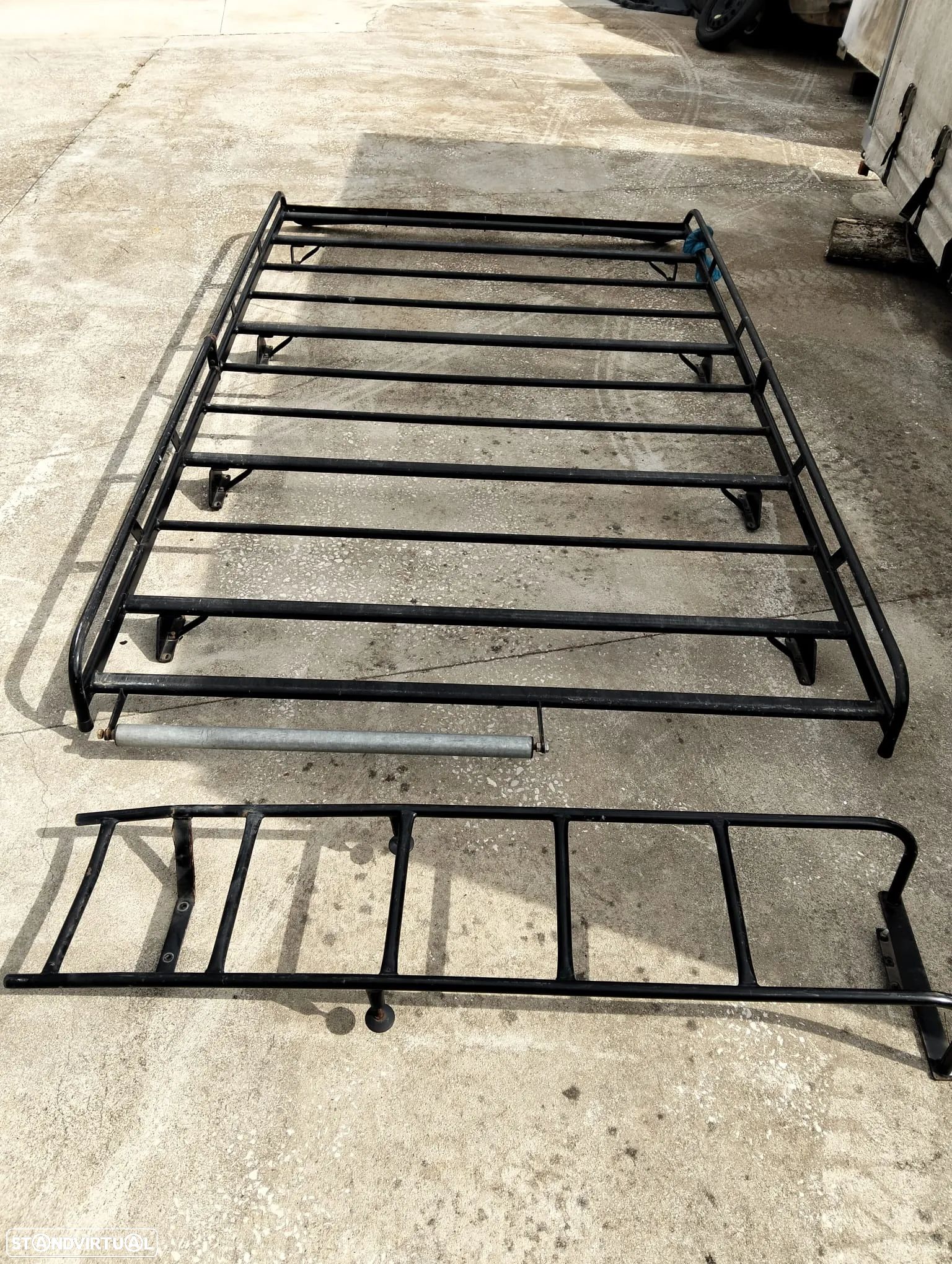 Grade/ Escada Tejadilho Renault Trafic 2022 - 1