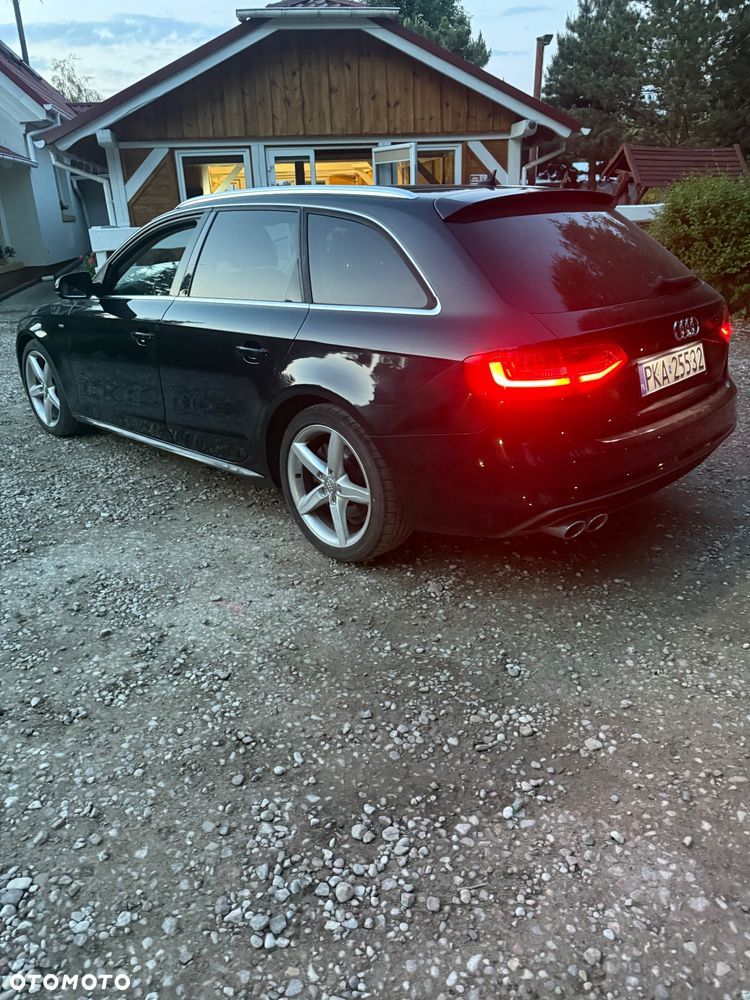 Audi A4 Avant 2.0 TDI DPF clean diesel multitronic S line Sportpaket - 6