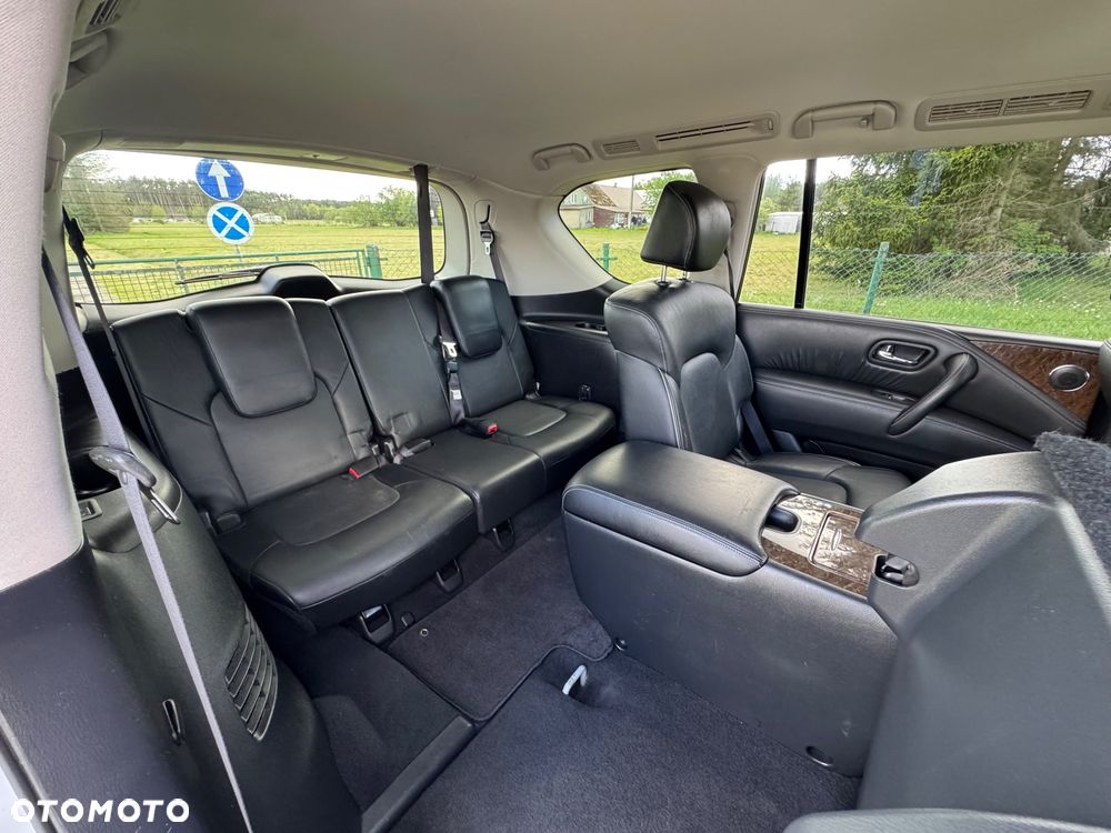 Infiniti QX80 - 22