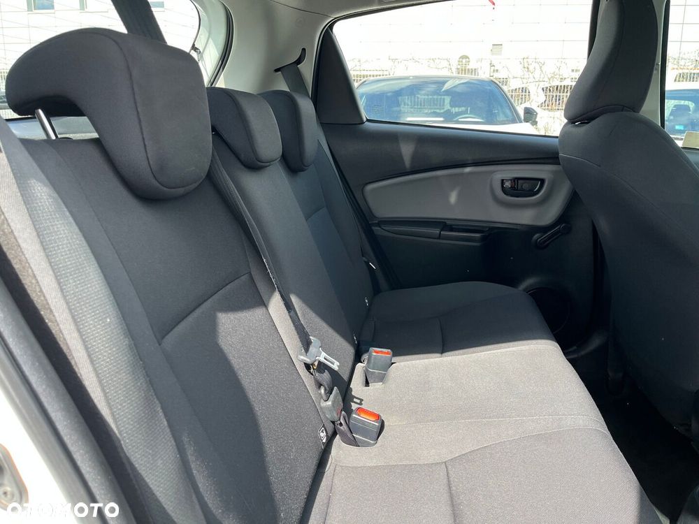 Toyota Yaris - 27