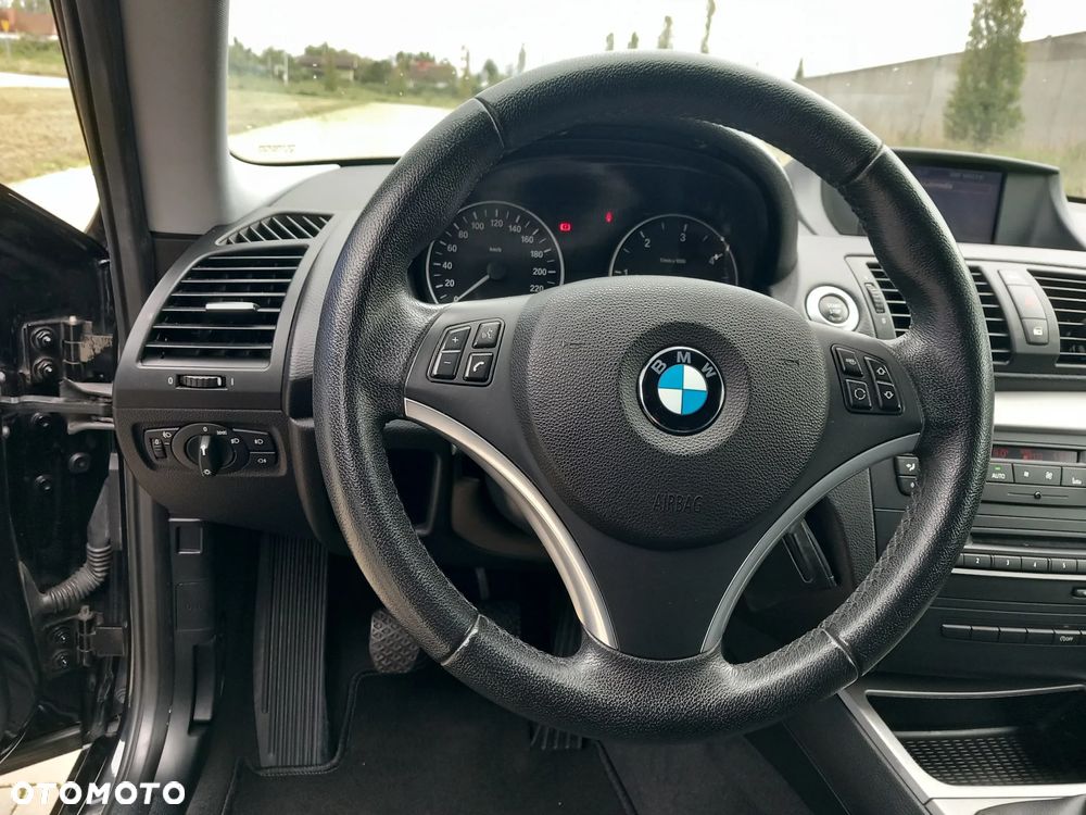 BMW Seria 1 116d - 17