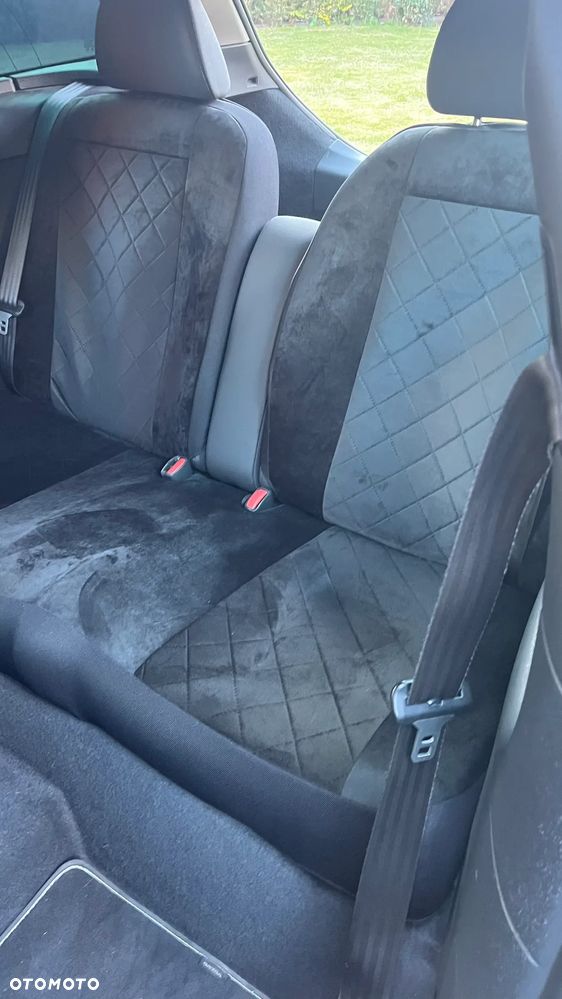 Volvo C30 2.0D Momentum - 33