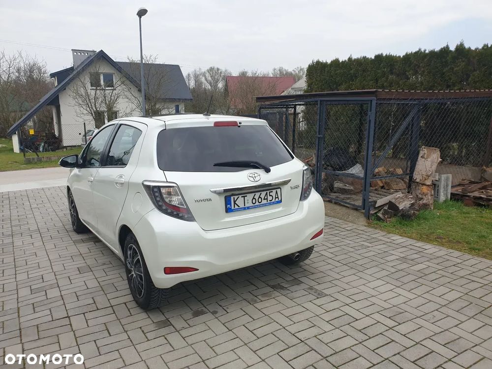 Toyota Yaris 1.4 D-4D Executive - 23