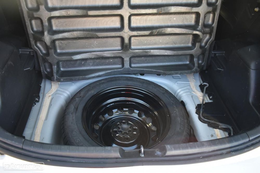 Toyota Yaris Bizz 1.0 VVT-I - 13