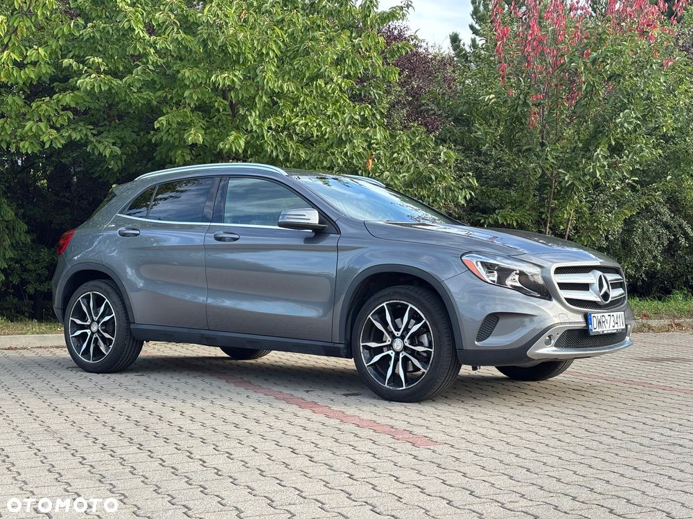 Mercedes-Benz GLA 250 7G-DCT - 4