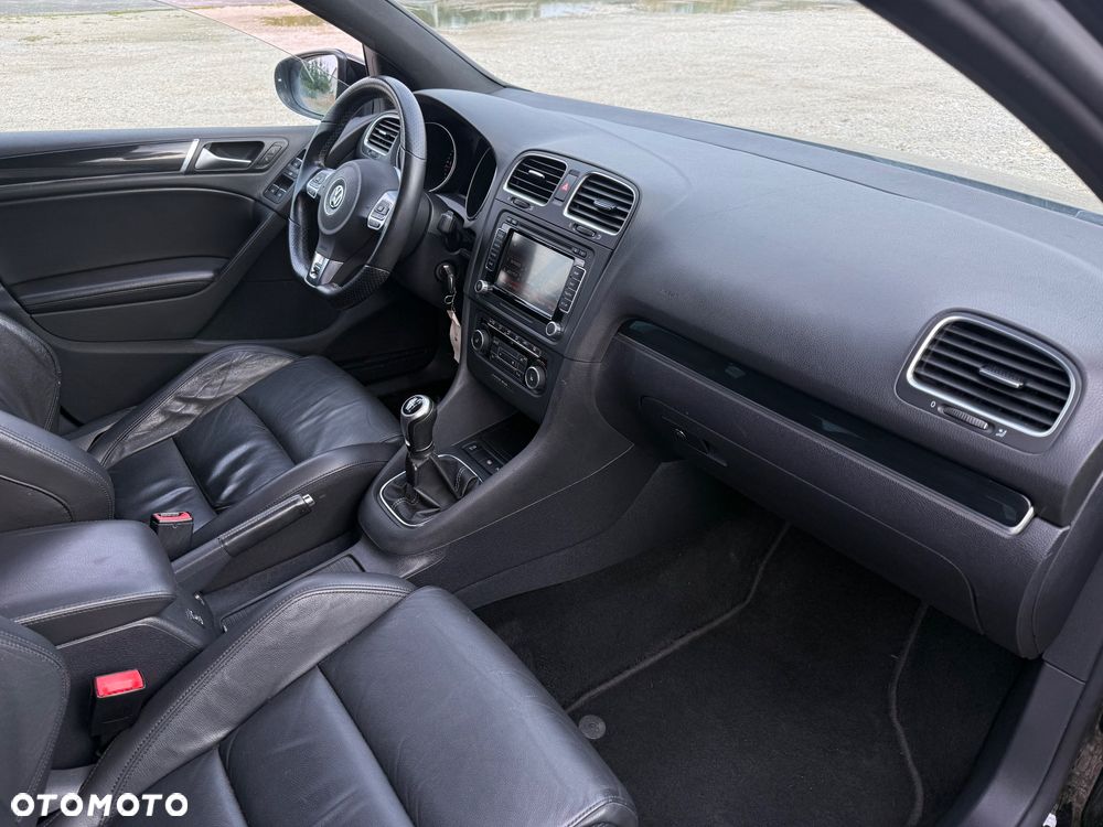 Volkswagen Golf - 10