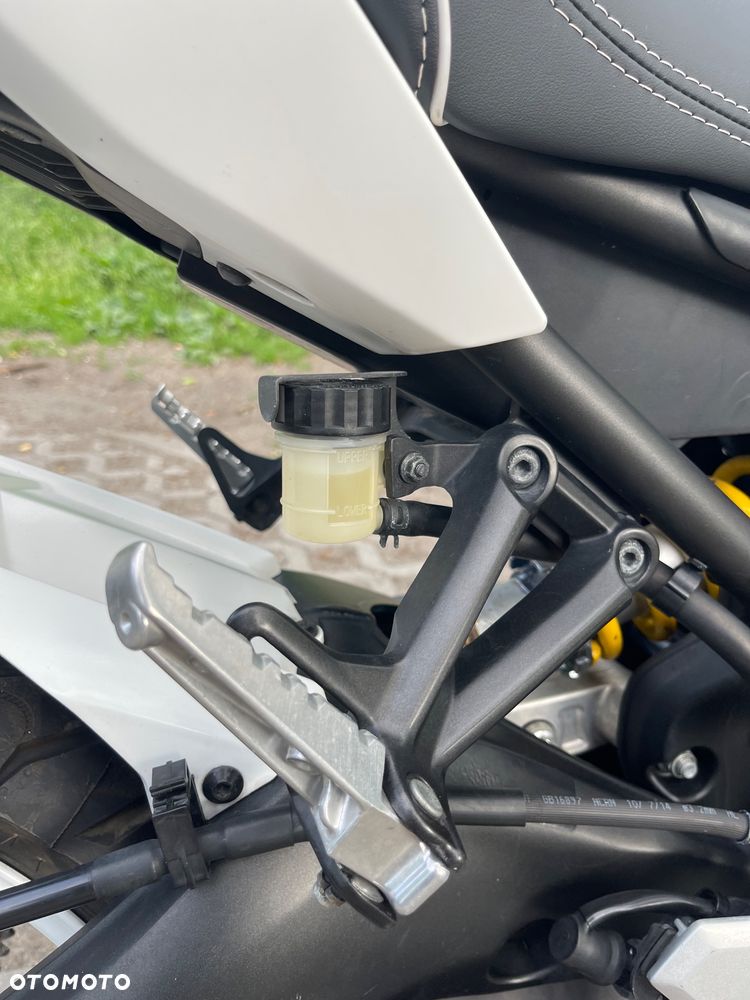 Yamaha MT - 4