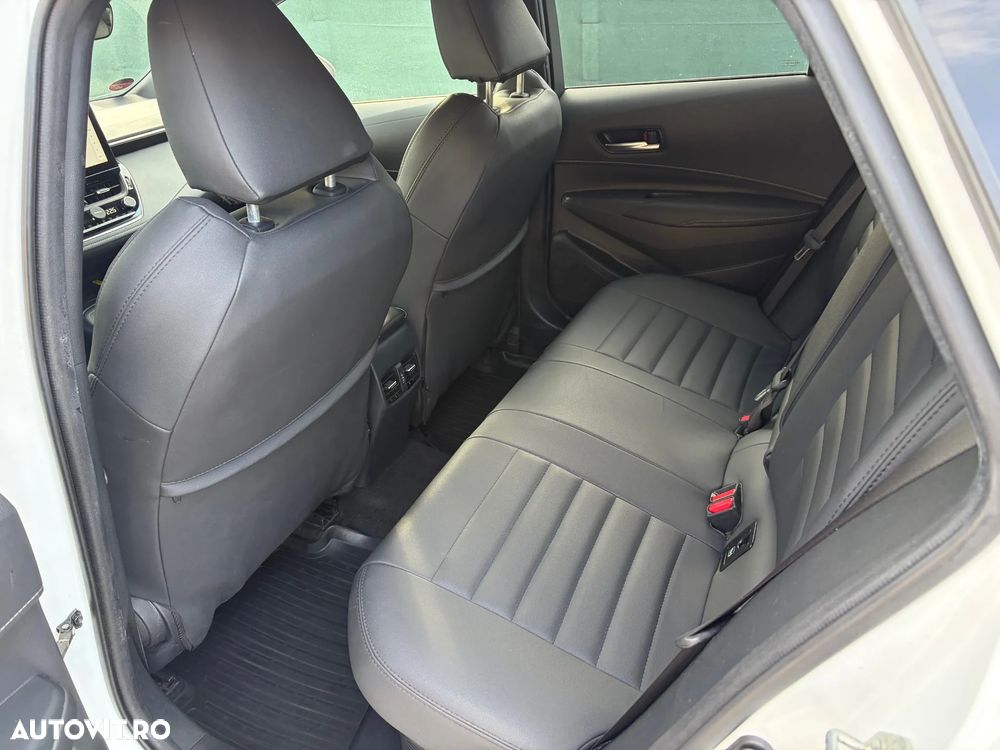 Toyota Corolla 1.8 Hybrid Touring Sports Business Edition - 24