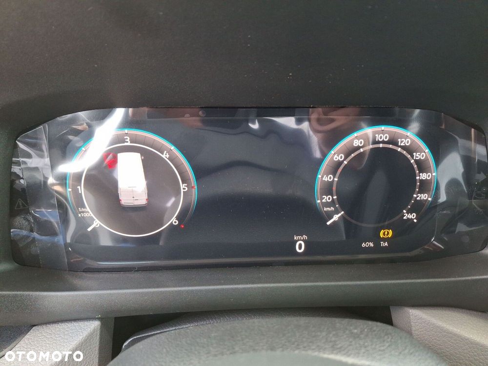 Volkswagen Crafter Furgon 4490 - 32