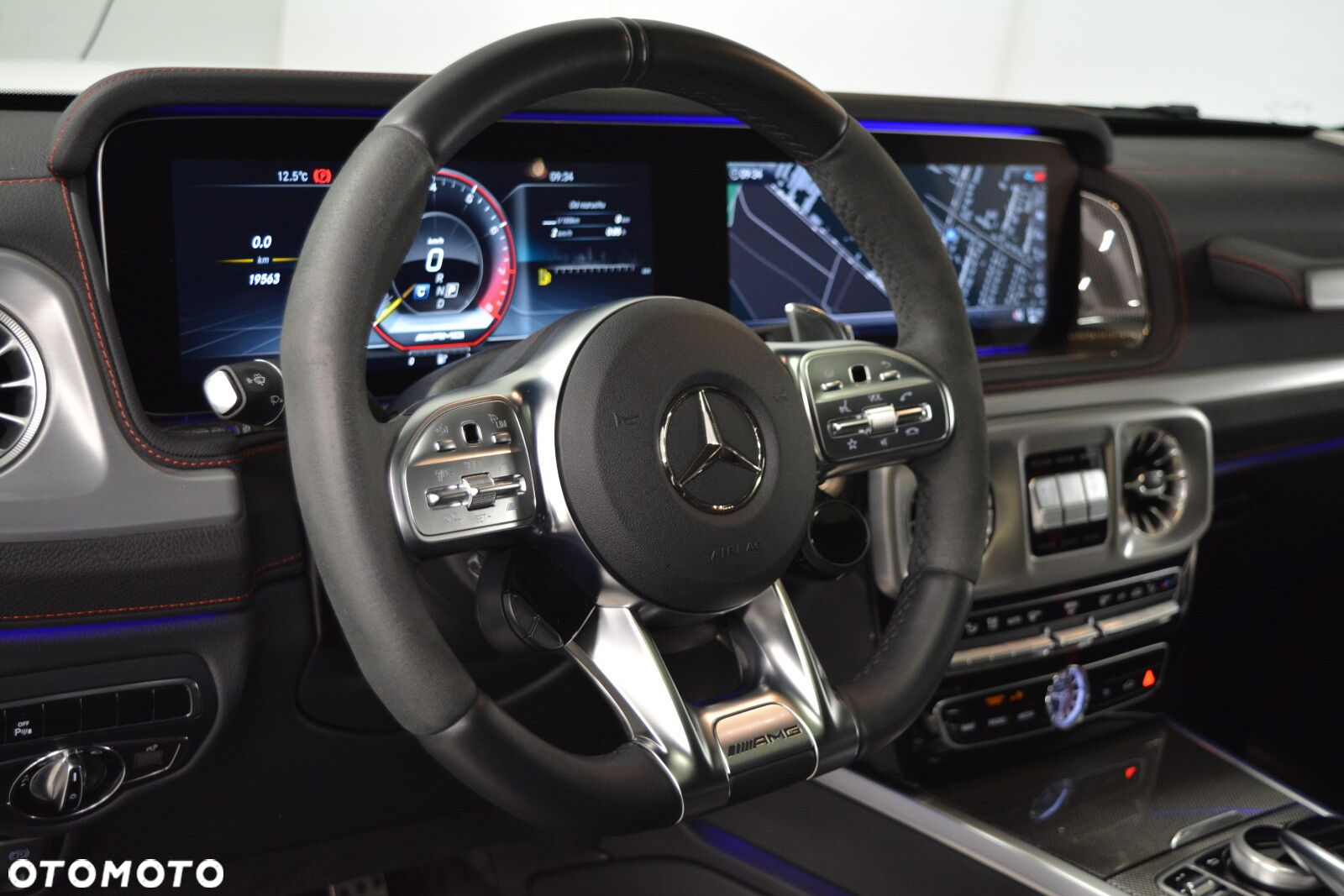 Mercedes-Benz Klasa G AMG 63 4x4 - 17