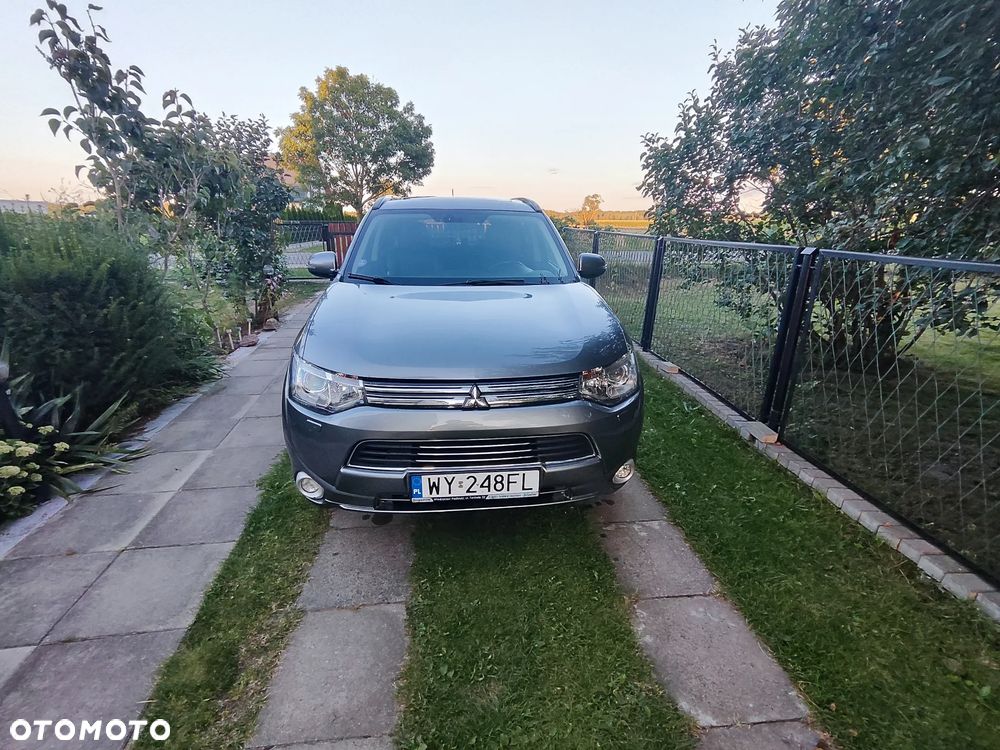 Mitsubishi Outlander - 5