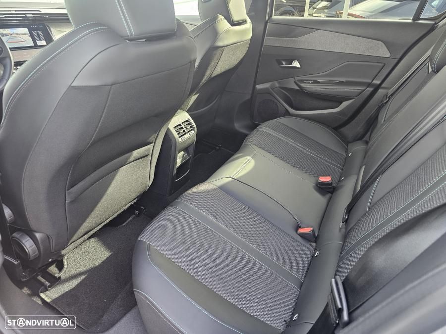 Peugeot 308 1.2 PureTech Allure - 16