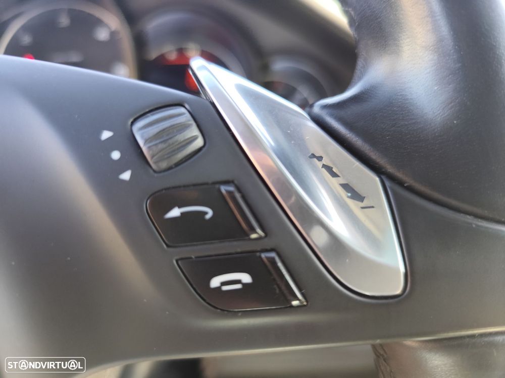 Porsche Panamera Diesel Platinum Edition - 15