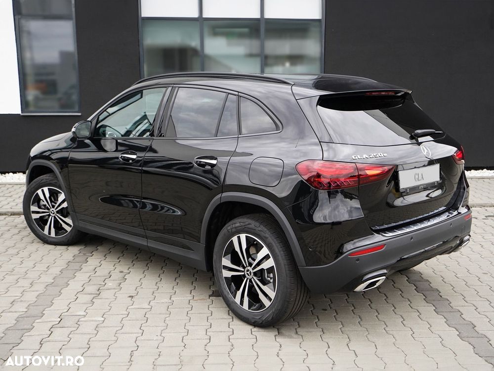 Mercedes-Benz GLA 250 e - 5