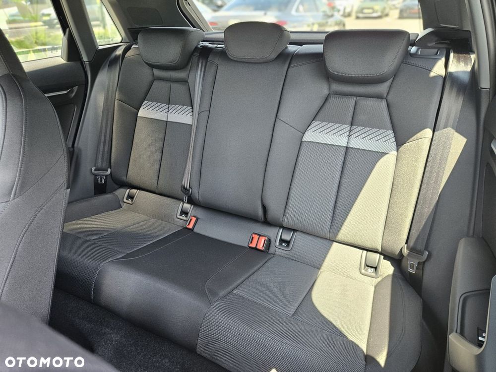 Audi A3 Sportback TFSI mHEV 110 kW Advanced S tronic - 12