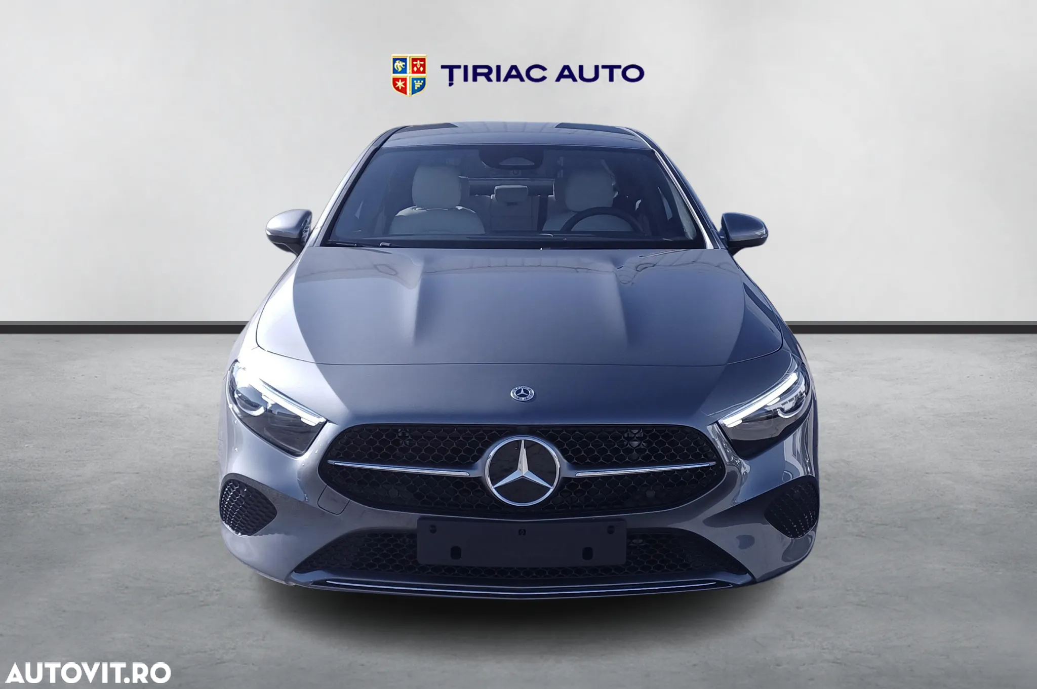 Mercedes-Benz A 220 4MATIC MHEV 8G-DCT Sedan - 8