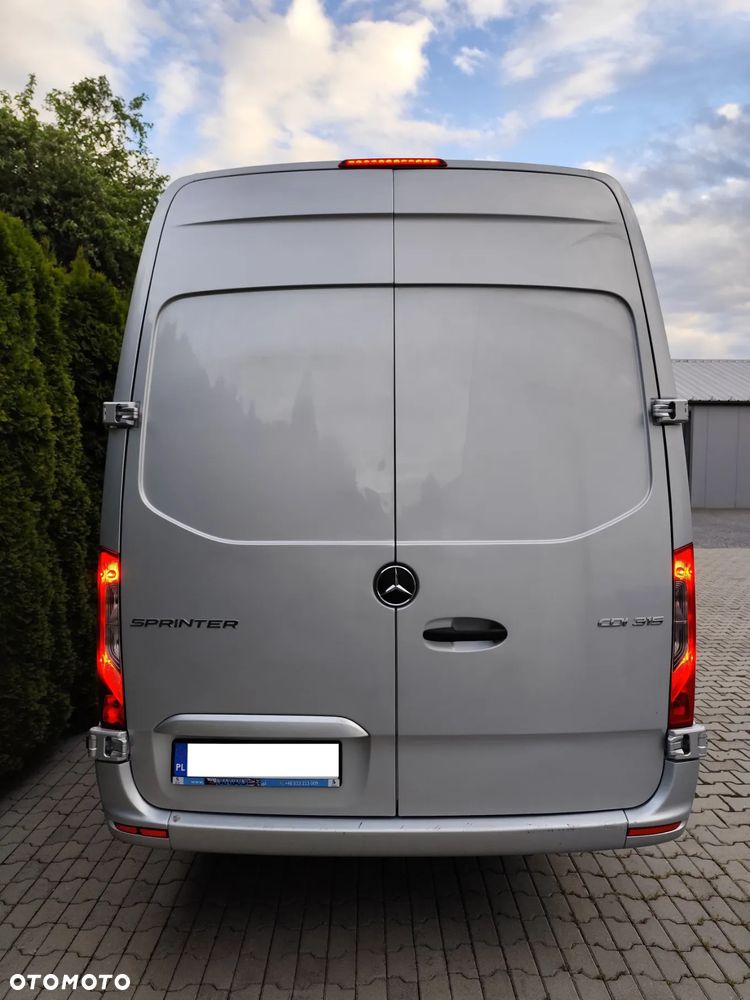 Mercedes-Benz SPRINTER - 3