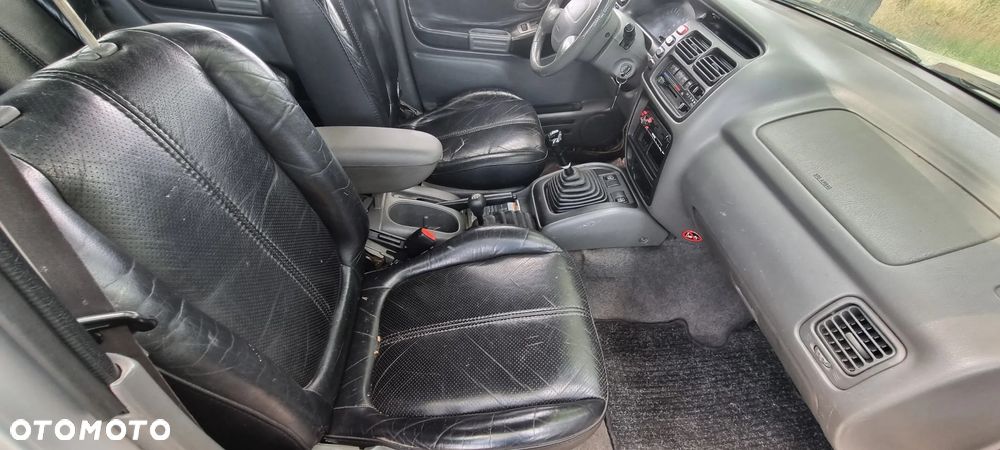 Suzuki Vitara - 36