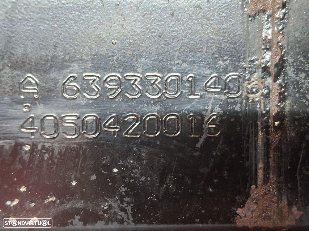 Charriot Dianteiro Mercedes-Benz Vito Autocarro (W639) - 3