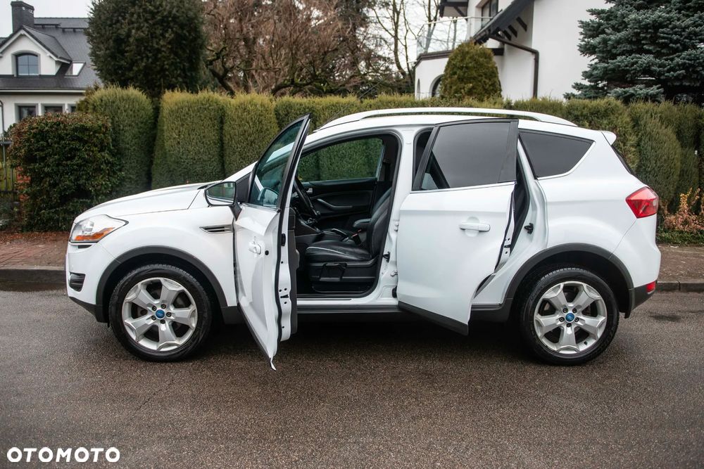 Ford Kuga 2.0 TDCi 4x4 Titanium - 16