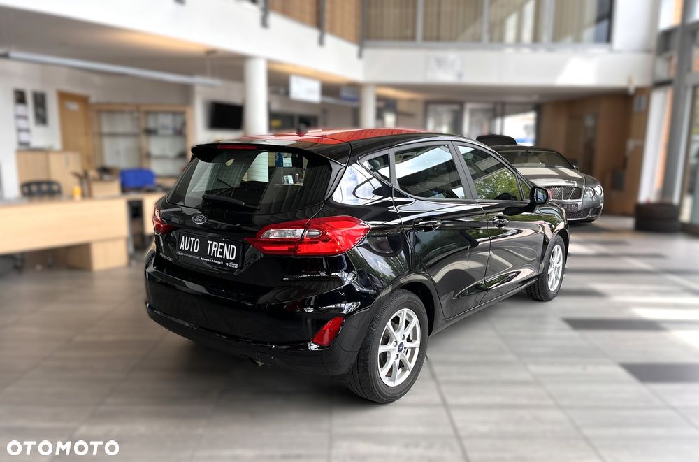 Ford Fiesta 1.1 S&S TITANIUM - 4