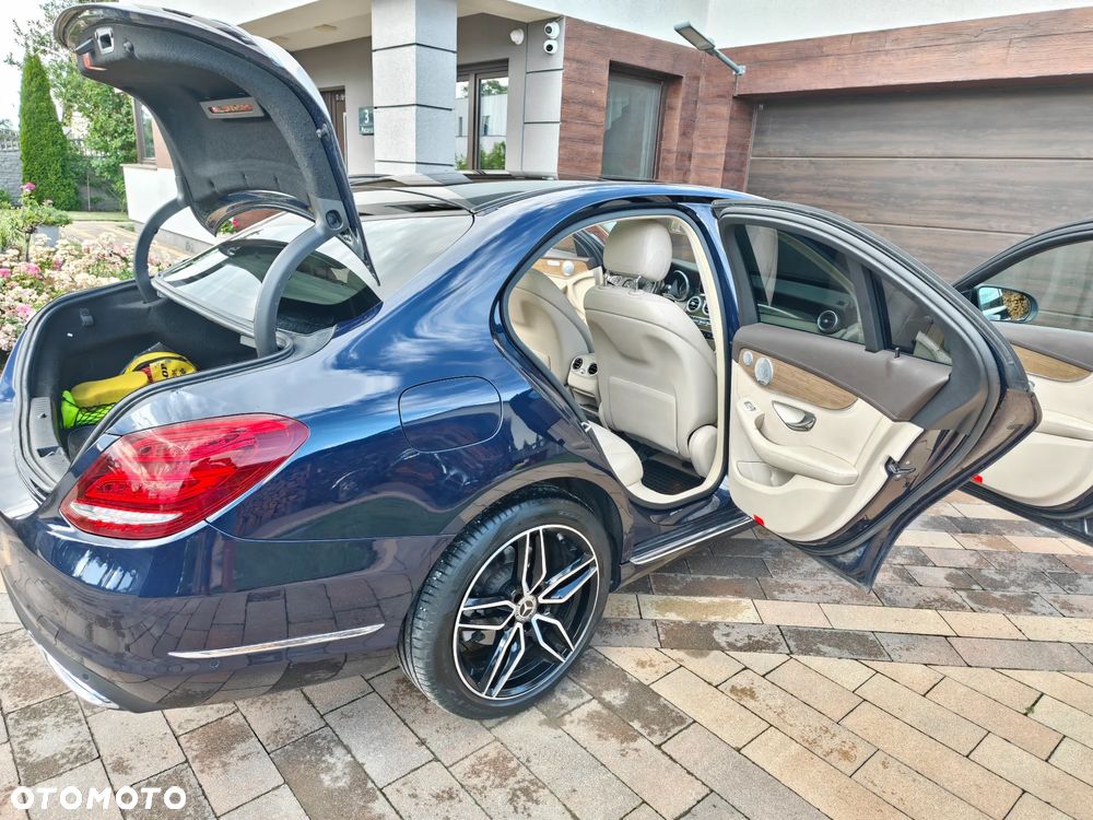 Mercedes-Benz Klasa C 250 (BlueTEC) d 4-Matic 7G-TRONIC - 34