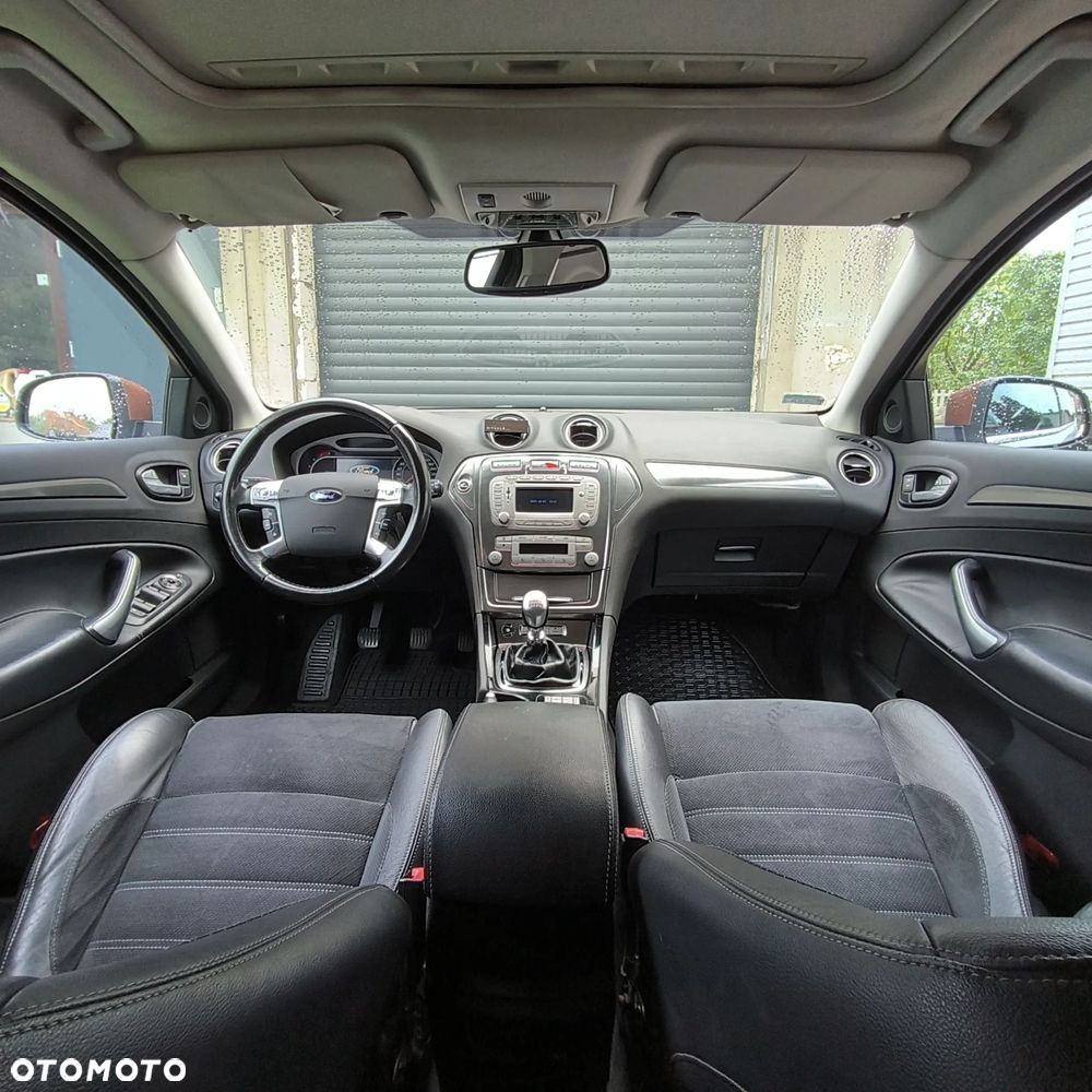 Ford Mondeo 2.5 Titanium X - 12