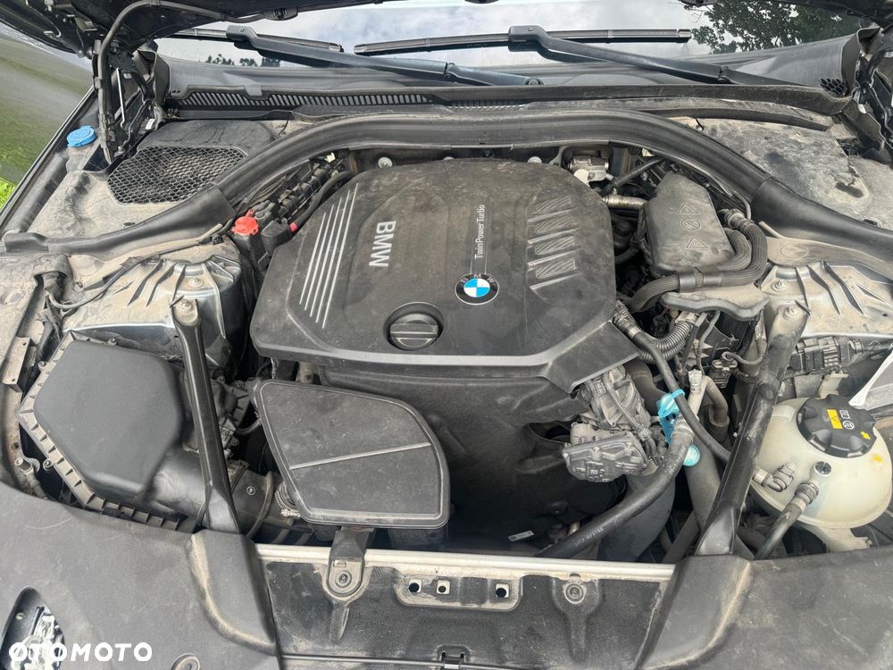 BMW Seria 5 520d xDrive M Sport sport - 16