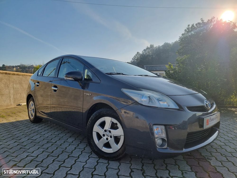 Toyota Prius 1.8 Premium - 1