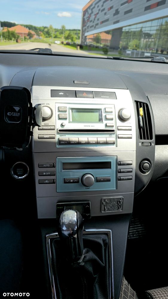 Toyota Corolla Verso - 5