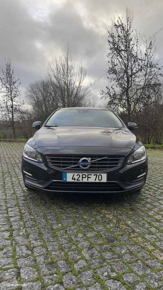 Volvo V60 1.6 D2 Drive Momentum Start/Stop - 2