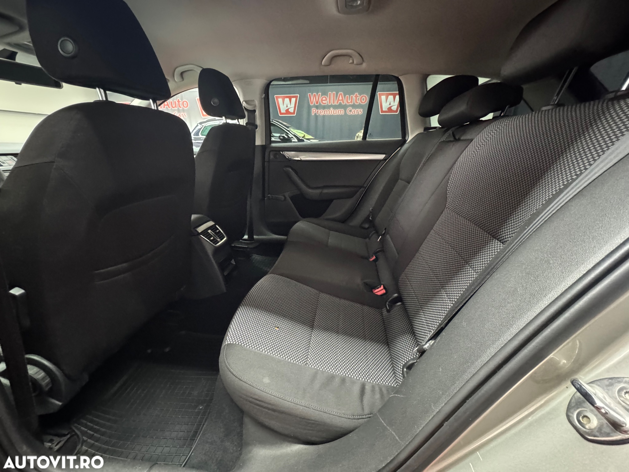 Skoda Octavia 1.6 TDI GREENLINE - 11