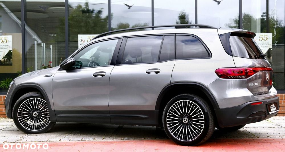Mercedes-Benz EQB - 7