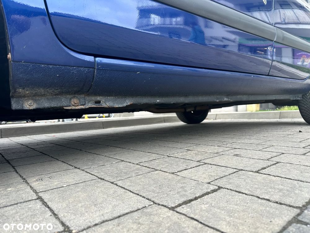 Renault Clio 1.4i RT - 16