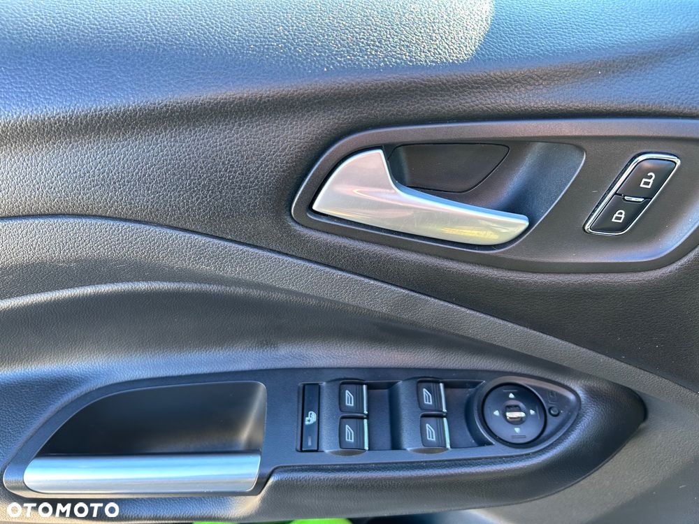 Ford Kuga 2.0 TDCi 4x4 Titanium - 16