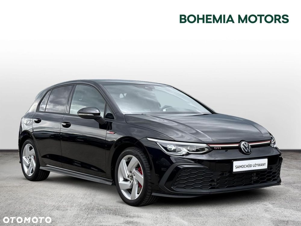 Volkswagen Golf - 8
