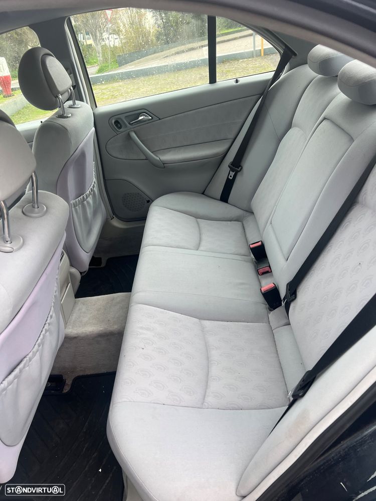 Mercedes-Benz C 220 CDI Elegance DPF - 7