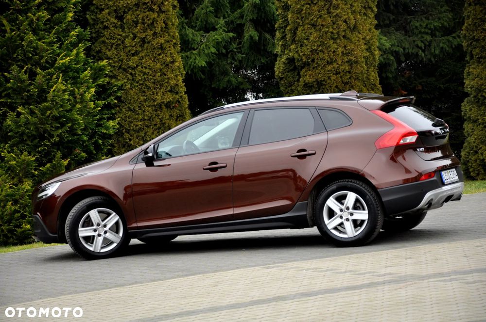 Volvo V40 Cross Country T3 Momentum - 17