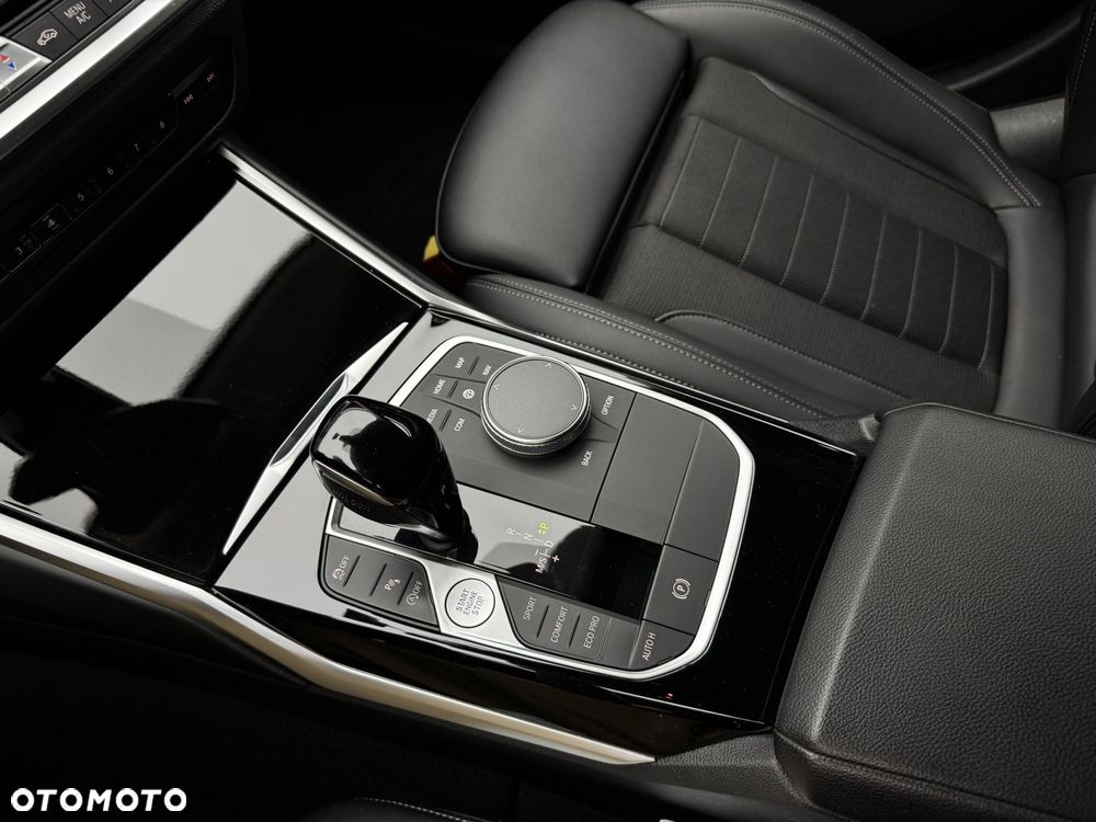 BMW Seria 3 320i Advantage - 29