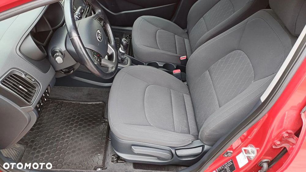Kia Rio 1.4 Fifa World Cup Edition - 19