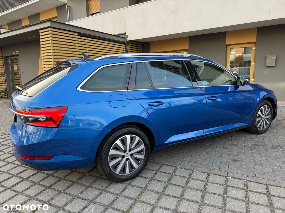 Skoda Superb 2.0 TDI SCR Style DSG - 6