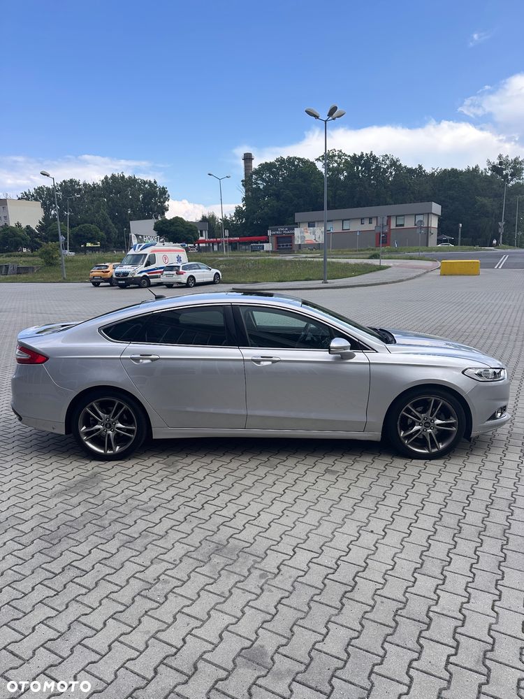 Ford Fusion - 4