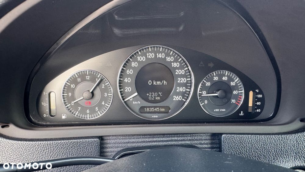 Mercedes-Benz CLK - 23