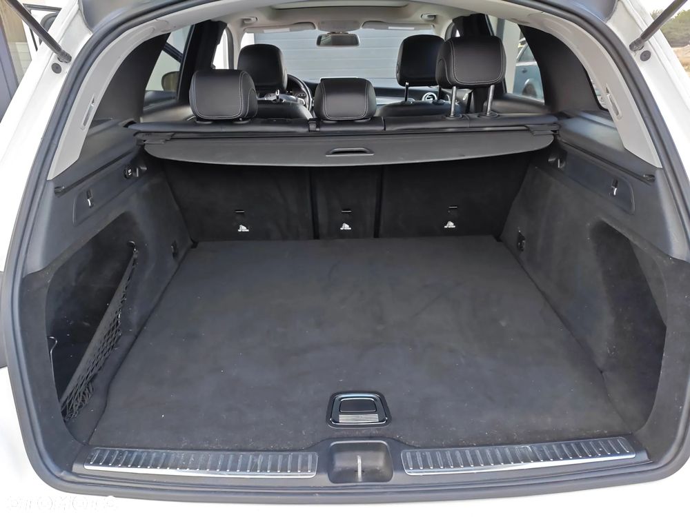 Mercedes-Benz GLC - 7