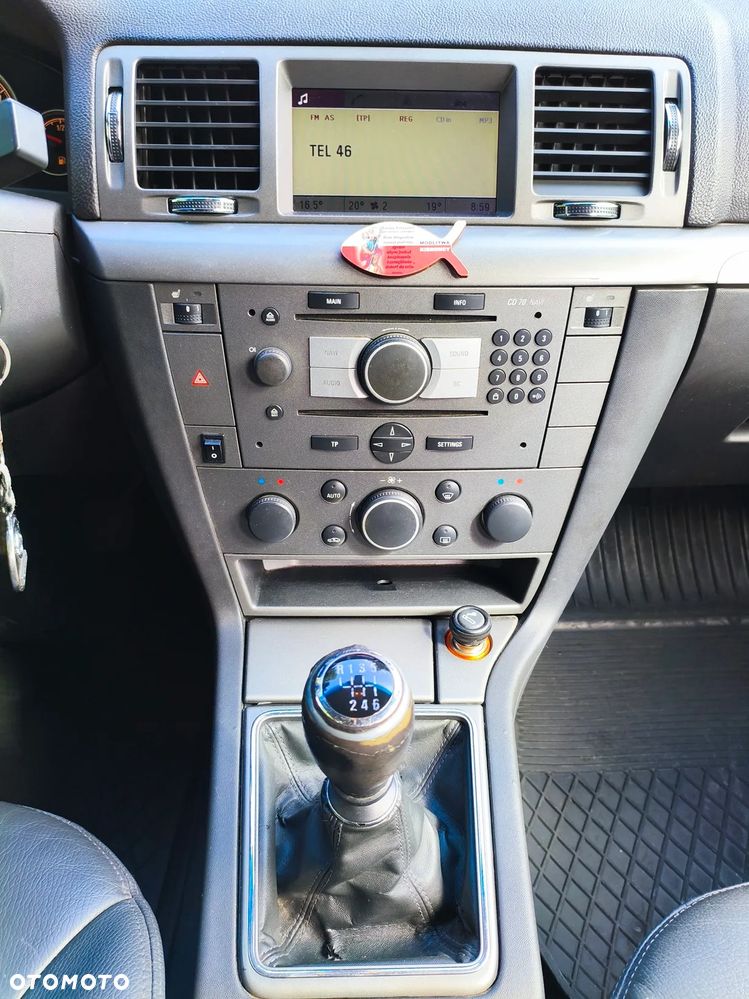 Opel Vectra 1.9 CDTI Cosmo - 11