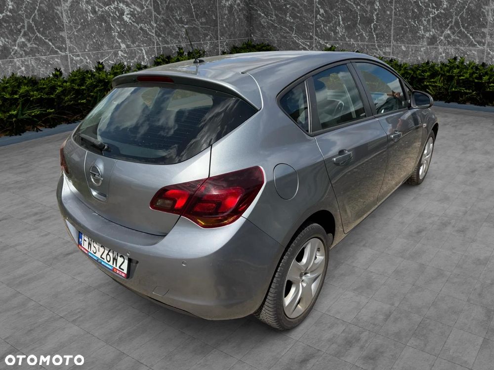 Opel Astra 1.6 ecoFLEX Start/Stop - 5