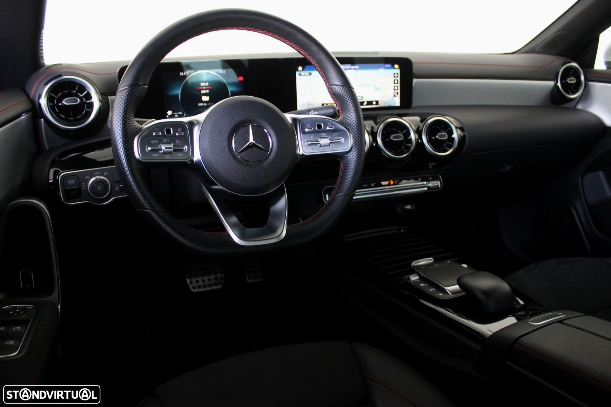 Mercedes-Benz CLA 250 e AMG Line - 13